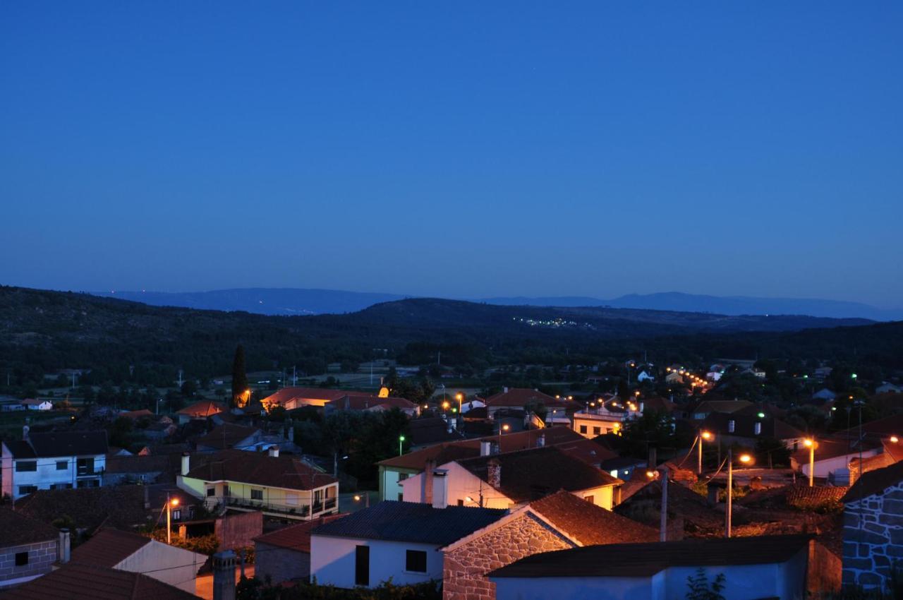 Вілла Pinheirinhos - Quinta De Sao Caetano Carapito Екстер'єр фото