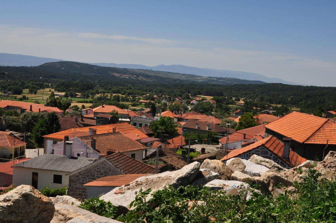Вілла Pinheirinhos - Quinta De Sao Caetano Carapito Екстер'єр фото